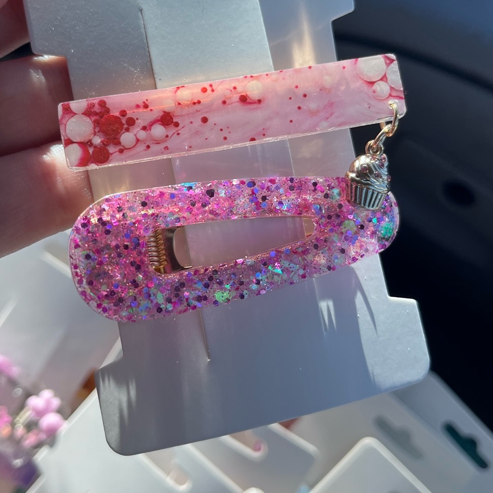 Cupcake Charm Clip Set